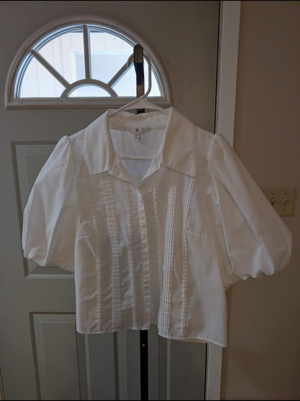 Banana Republic White Button-Front Blouse